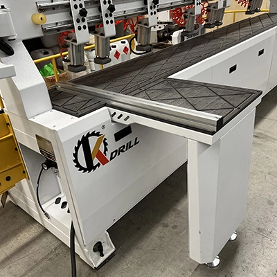 Mesa de trabajo y pistones de prensado