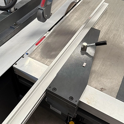 Regla de carro bandera y topes