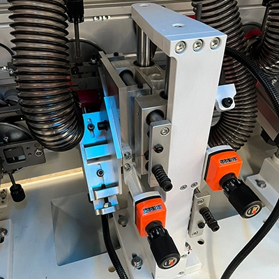 Grupo de perfilado grueso y fino