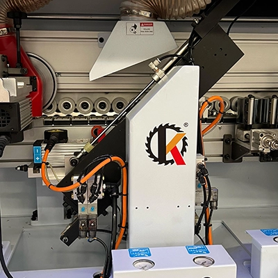 Grupo de perfilado fino