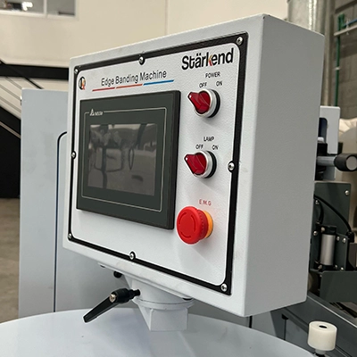 Grupo de rascadores,  agente limpiador y borlas de pulimiento 